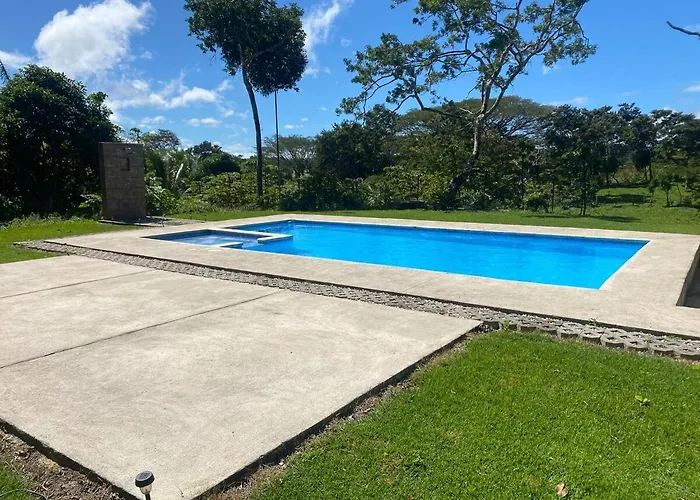 Family Surrounded By Nature - Patio & Pool