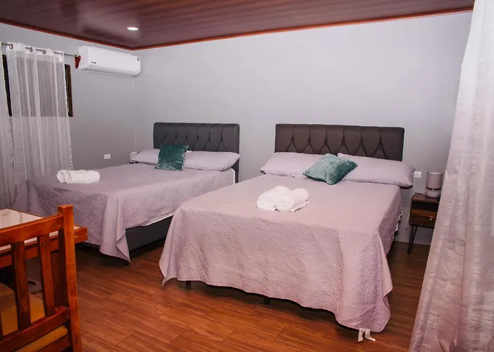 Family Surrounded By Nature - Patio & Pool Apartment Sagrada Familia